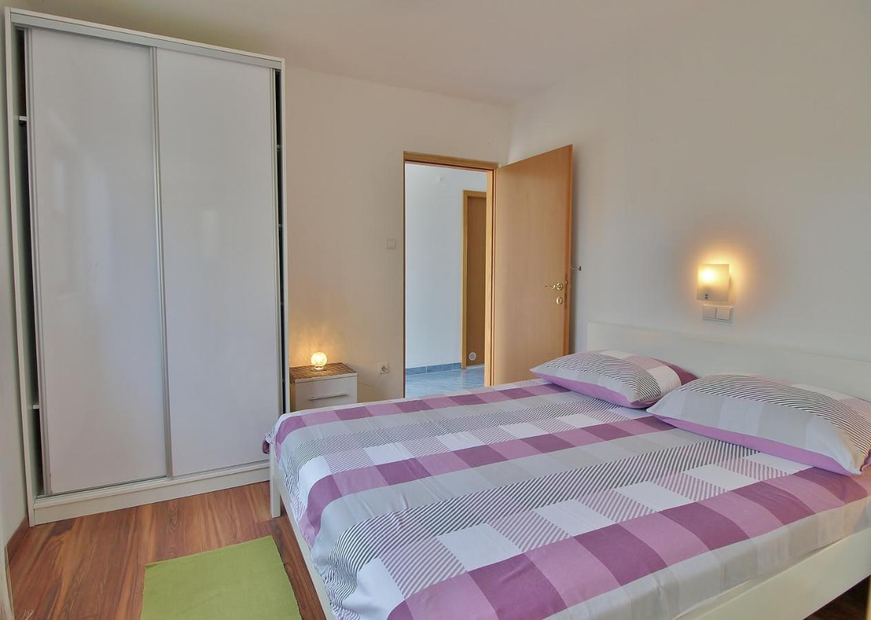 Apartments Eufemija 拉布 外观 照片
