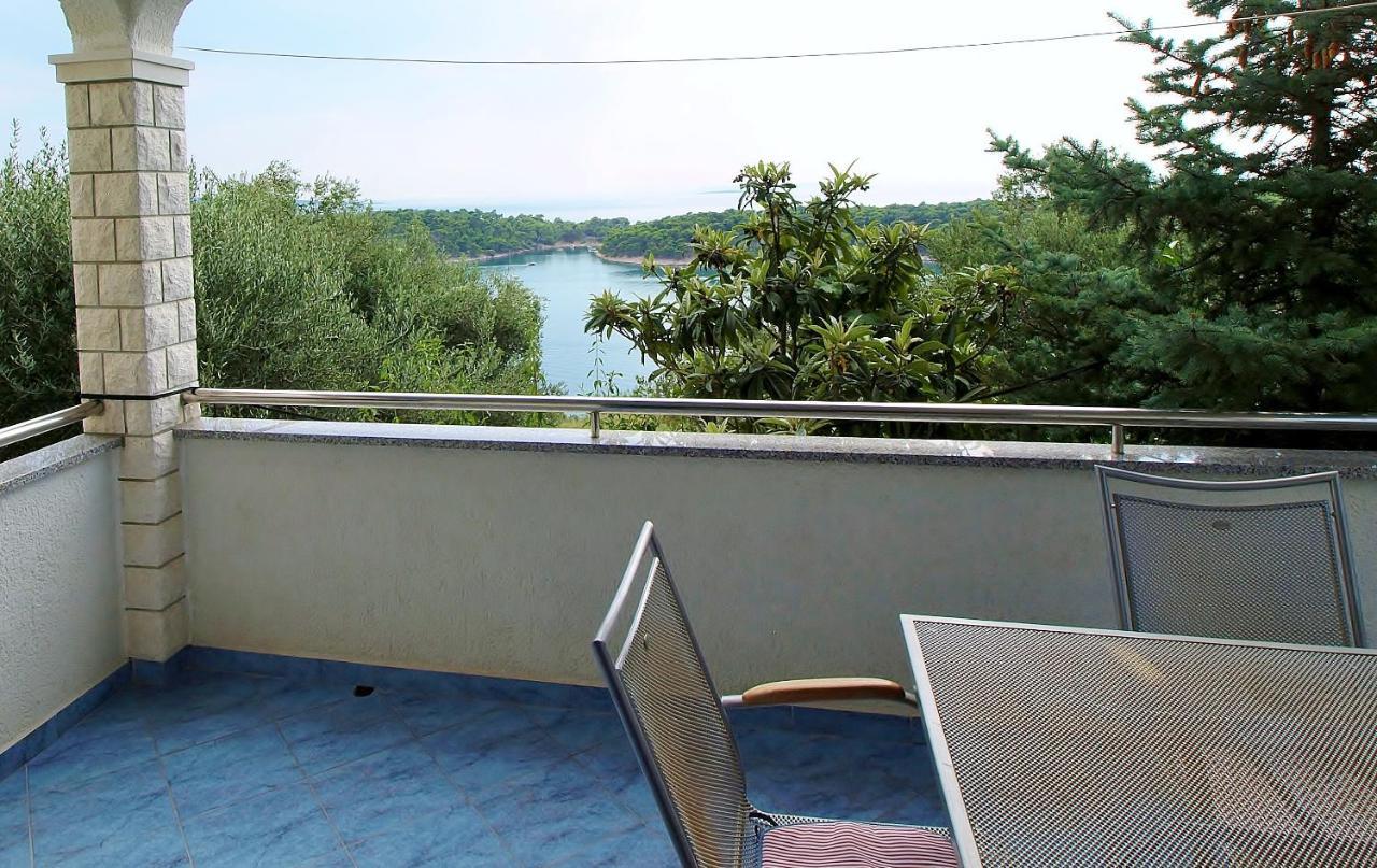 Apartments Eufemija 拉布 外观 照片