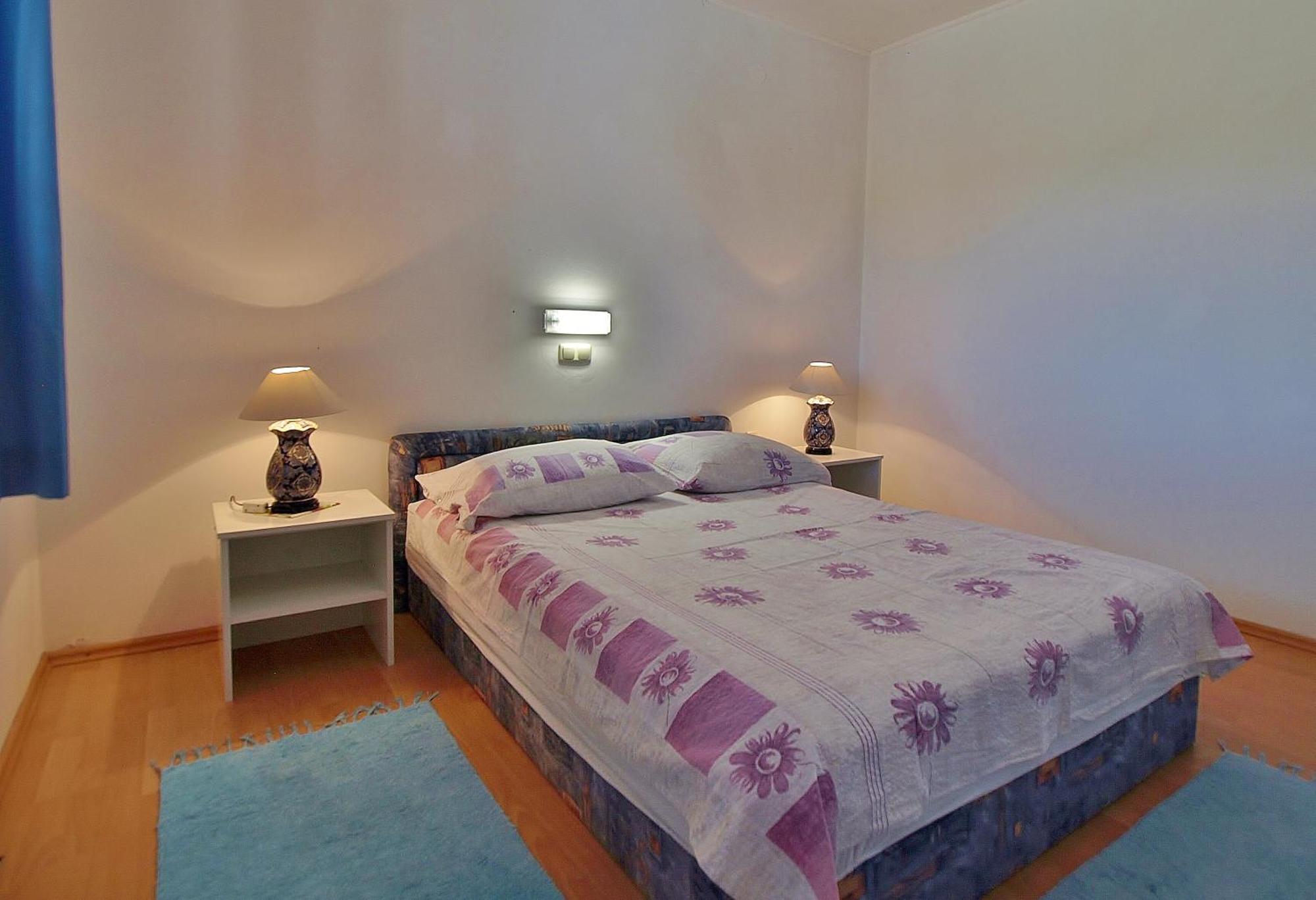 Apartments Eufemija 拉布 外观 照片